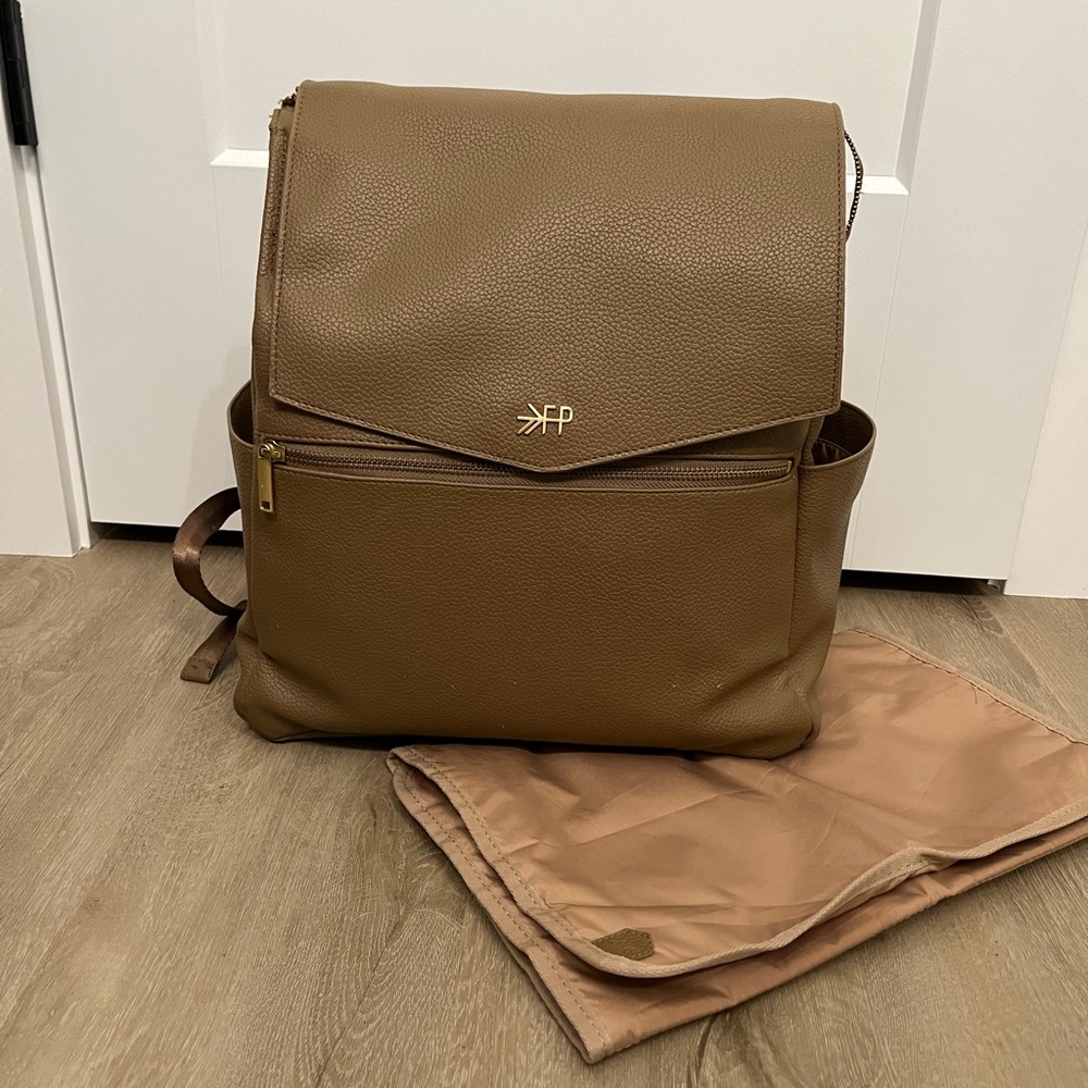 Freshly picked classic II diaper bag in toffee color.